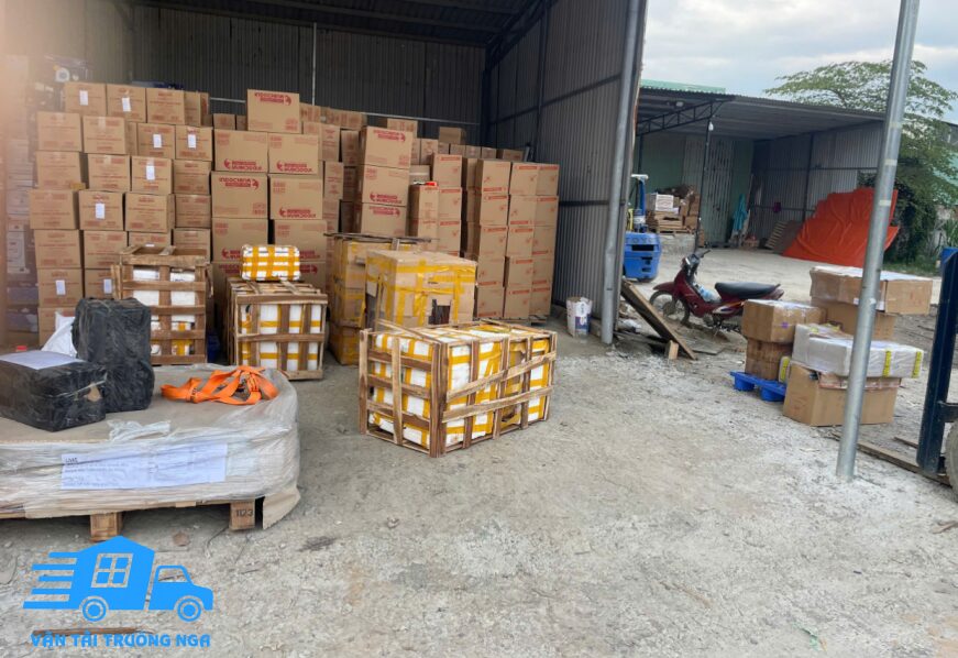 Hàng hóa chuẩn bị gửi đà nẵng bắc giang