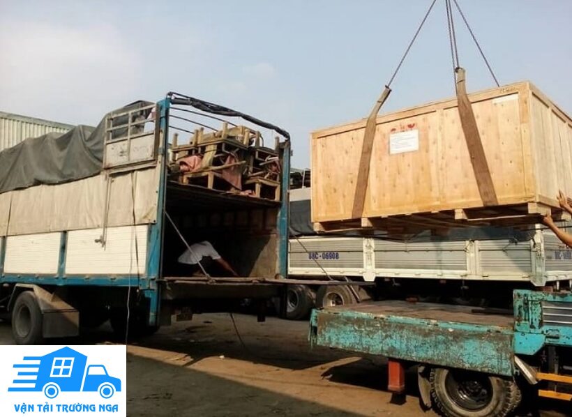 Xe tải cẩu hàng gửi đà nẵng đi bình dương