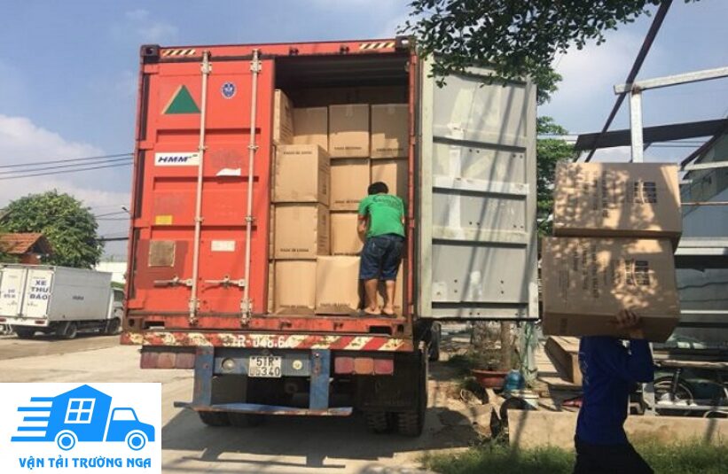 Xếp hàng gửi đi hà nam tại công ty