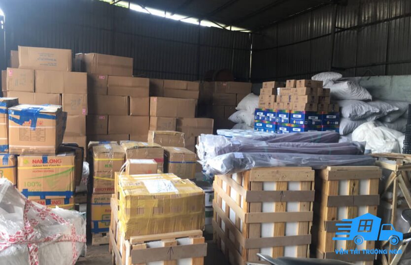 hàng hóa được đóng gói cẩn thận vận chuyển đà nẵng đi hà nội