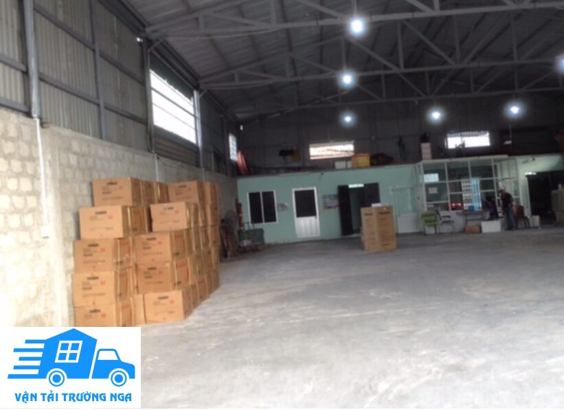 nhà kho tại đà nẵng của trường nga