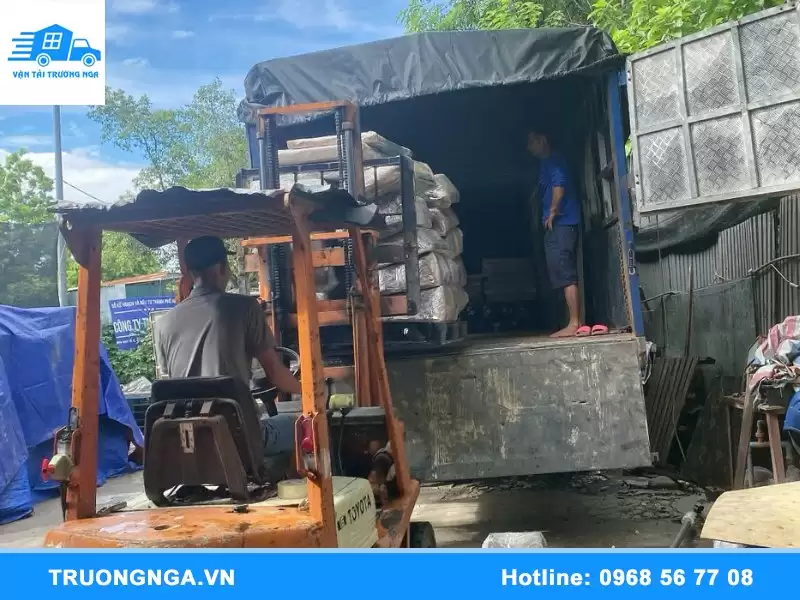 gia cuoc van chuyen hang tu da nang di hue